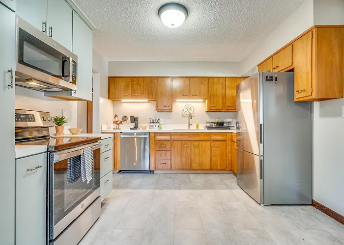 Сasa de vacaciones 7 Mi To Downtown Columbus: Family Getaway W/ Yard *
