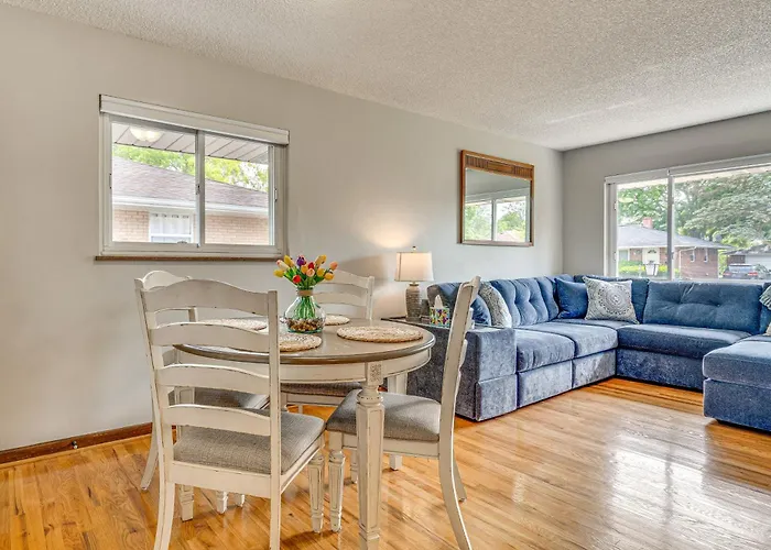 7 Mi To Downtown Columbus: Family Getaway W/ Yard Columbus