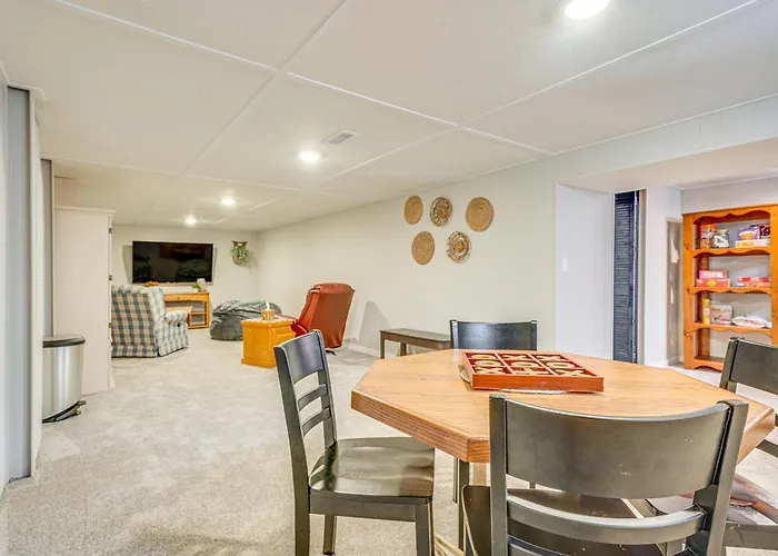 7 Mi To Downtown Columbus: Family Getaway W/ Yard *